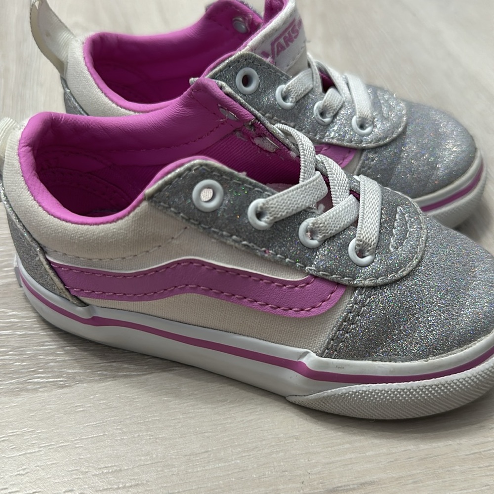Girls vans - Picture 3 of 3